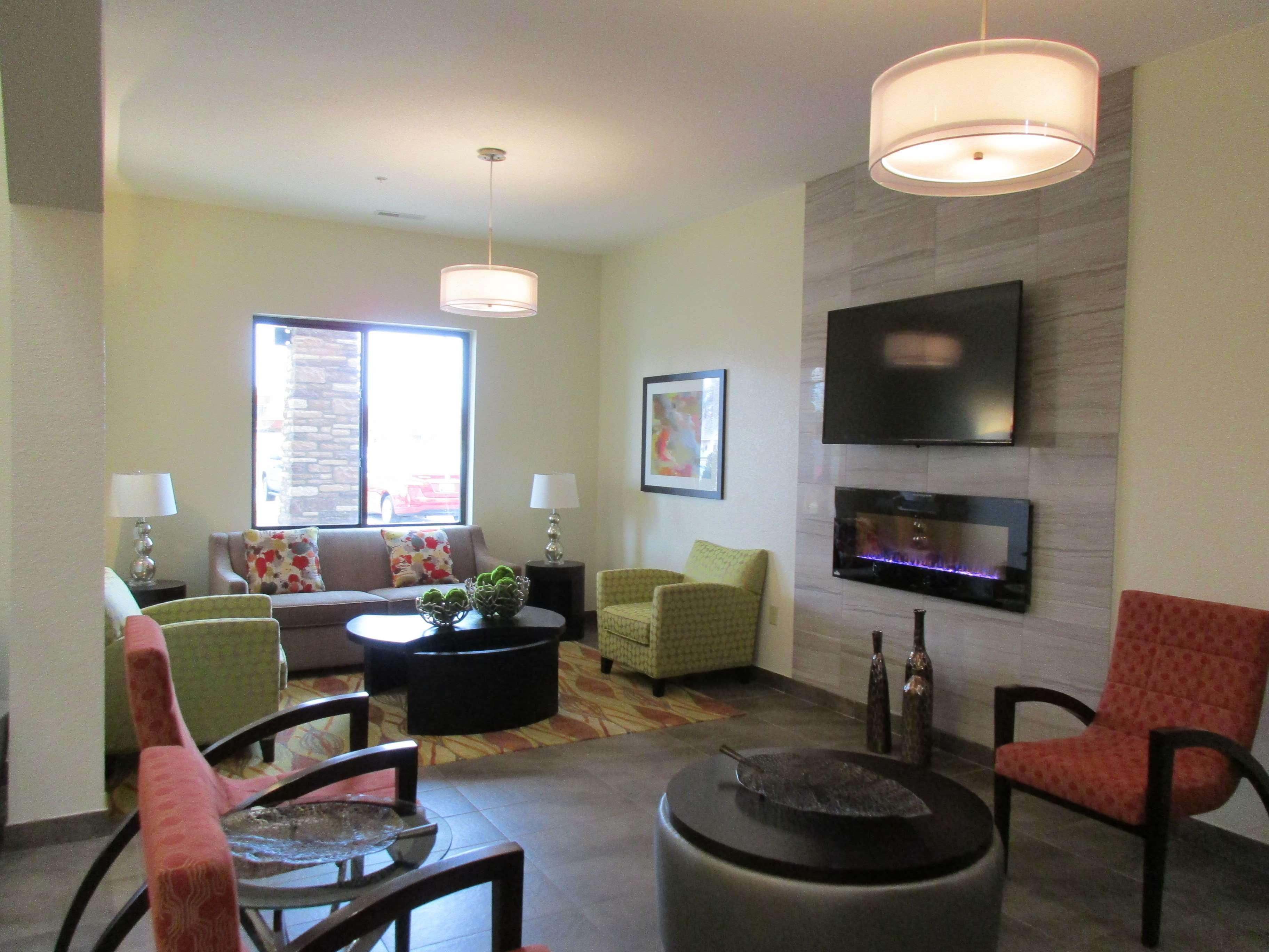 Best Western Plus Fairview Inn & Suites Εξωτερικό φωτογραφία